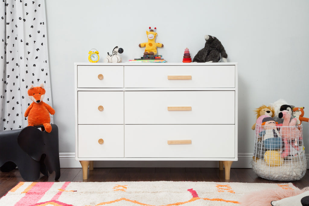 M9016WN,Lolly 6-Drawer Double Dresser Assembled in White/Natural