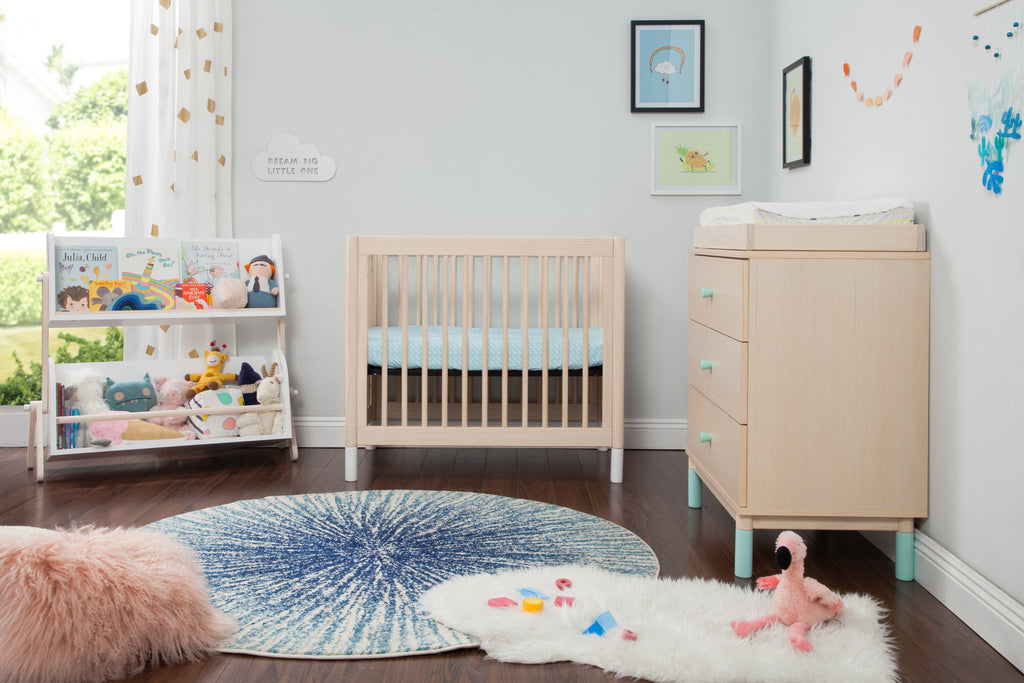 M12998NXW,Gelato 2-in 1 Mini Crib and Twin bed Washed Natural Finish with White Feet